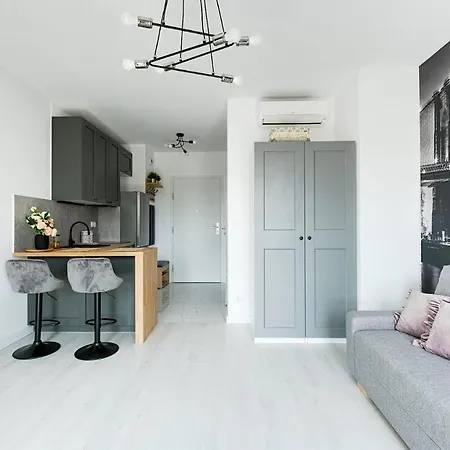 Appartement Targowa 10 London